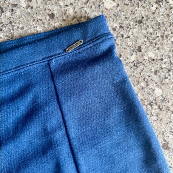 Abercrombie & Fitch Pull-On Women's Cotton Blend Shorts - Navy/Medallion… - Picture 3 of 10